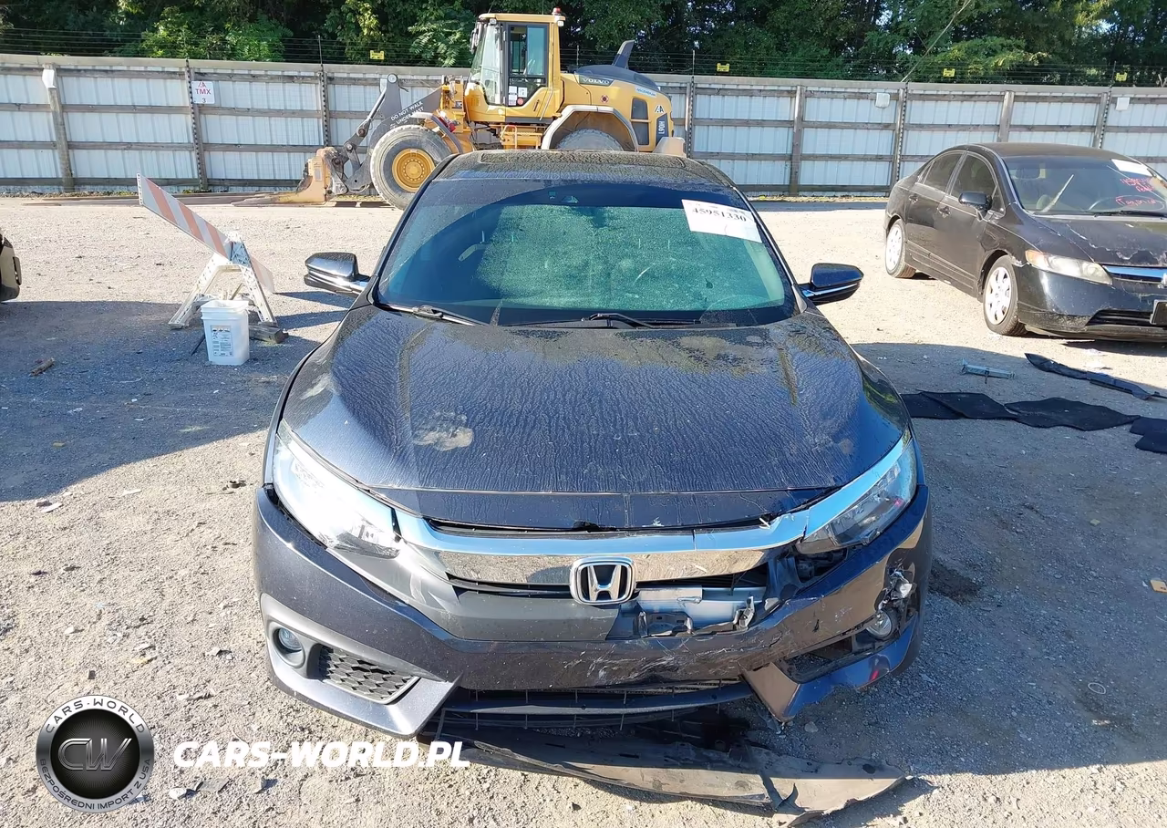 2018 Honda Civic Touring VIN:JHMFC1F95JX008034 - 12