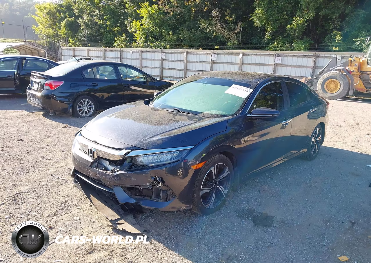 2018 Honda Civic Touring VIN:JHMFC1F95JX008034 - 2