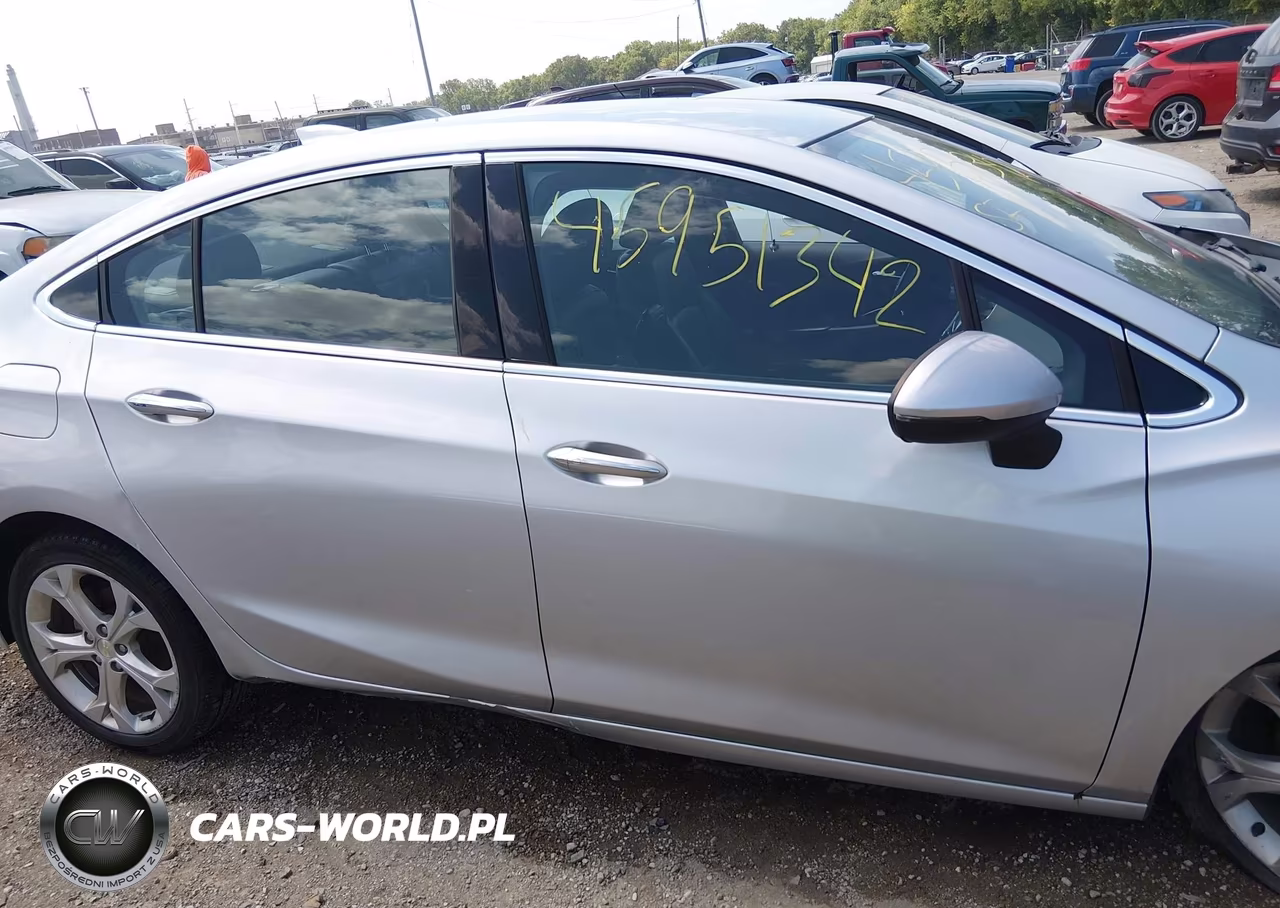2017 Chevrolet Cruze Premier Auto VIN:1G1BF5SM1H7187734 - 13