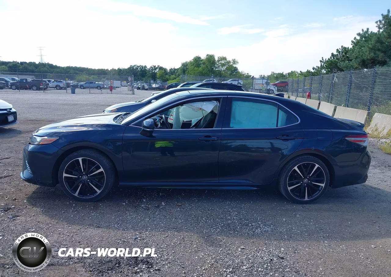 2019 Toyota Camry Xse VIN:4T1B61HK0KU707867 - 14
