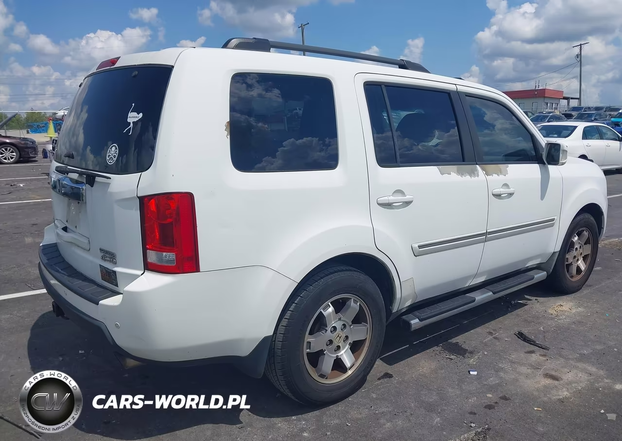 2010 Honda Pilot Touring VIN:5FNYF4H90AB004788 - 4