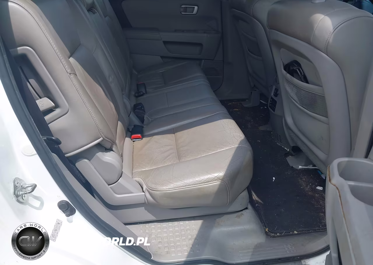 2010 Honda Pilot Touring VIN:5FNYF4H90AB004788 - 8