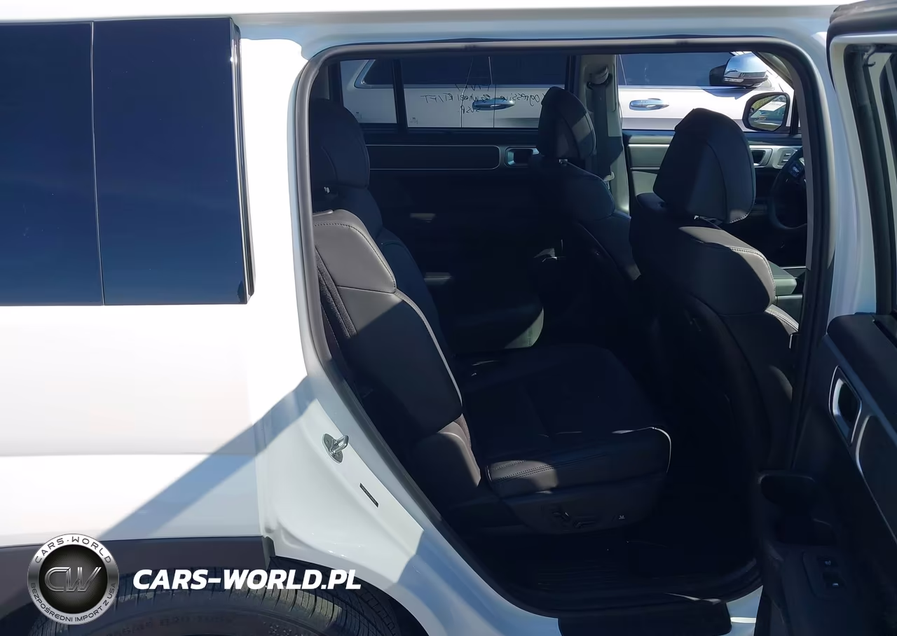 2026 Hyundai Santa Fe Hybrid Limited VIN:5NMP3DG15TH098460 - 8