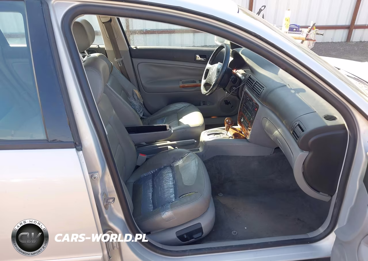 2001 Volkswagen Passat Glx VIN:WVWBH63B71P013824 - 5
