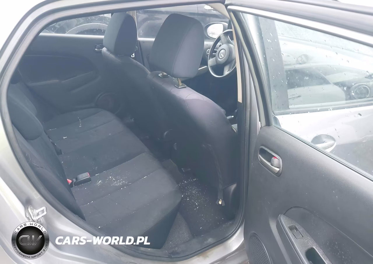 2014 Mazda Mazda2 Sport VIN:JM1DE1KZ4E0179302 - 8