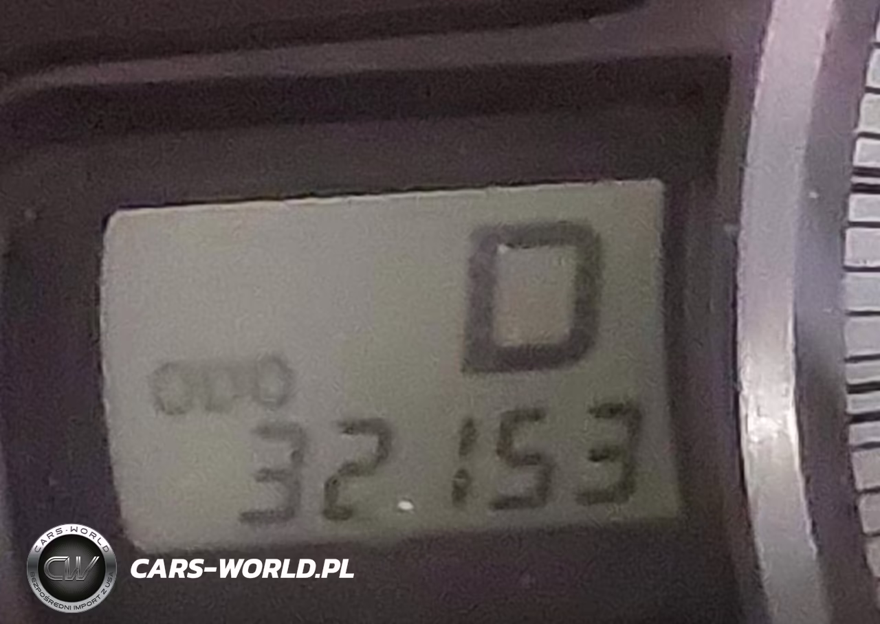 2011 Toyota Sienna Le V6 VIN:5TDKK3DC8BS160944 - 16