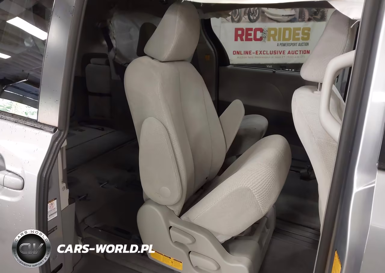 2011 Toyota Sienna Le V6 VIN:5TDKK3DC8BS160944 - 8