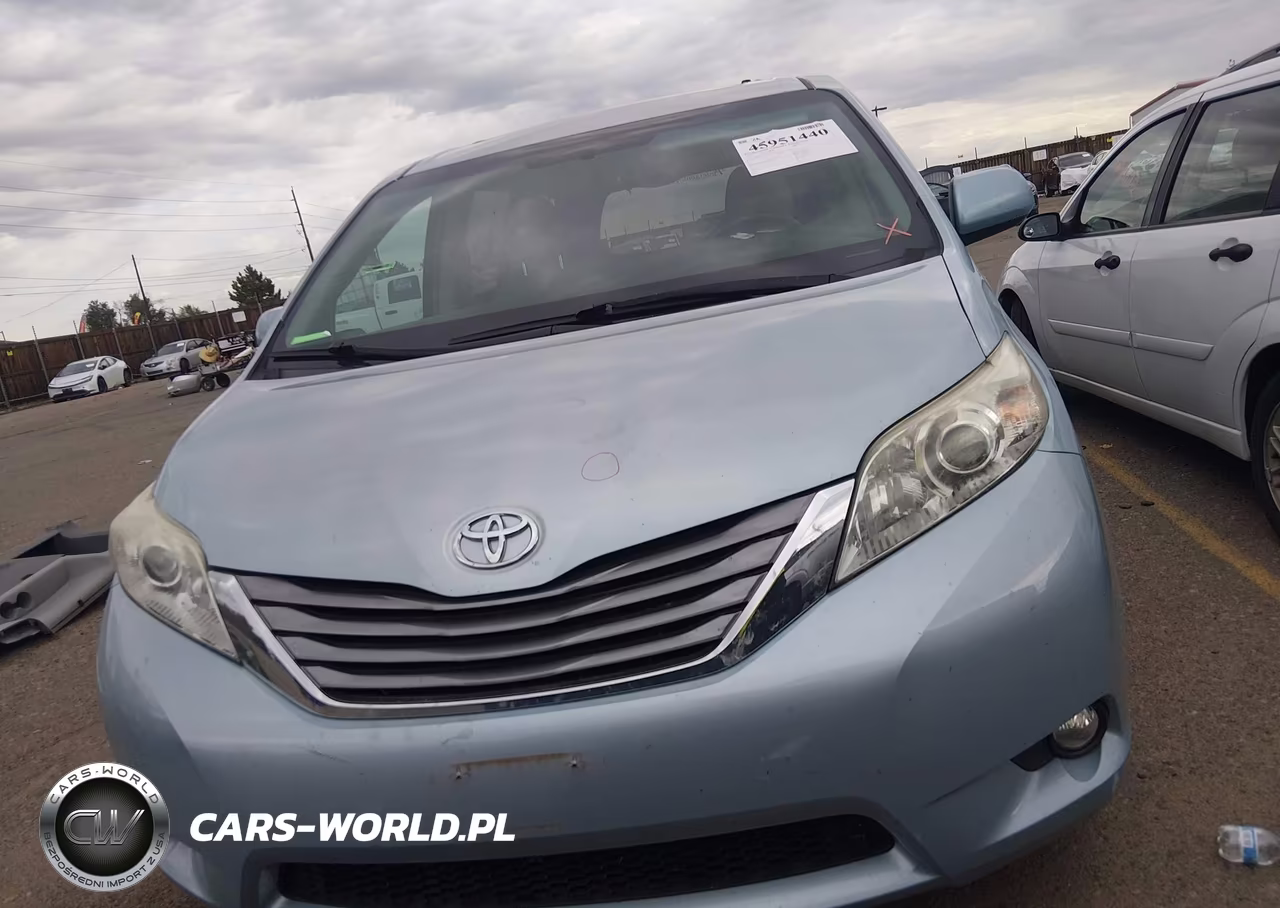 2017 Toyota Sienna Xle 7 Passenger VIN:5TDDZ3DC0HS154732 - 13