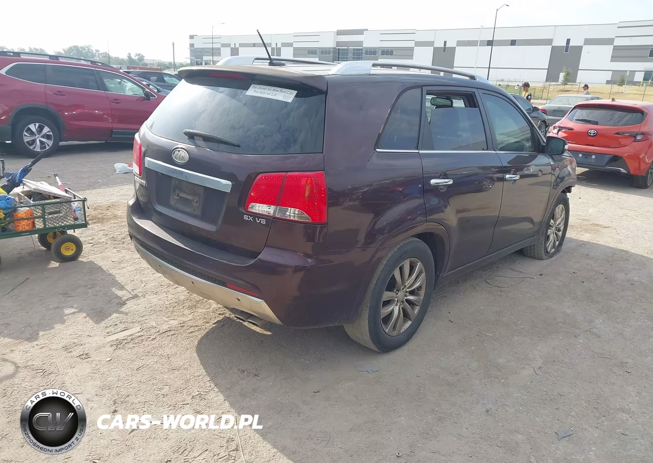 2011 Kia Sorento Sx V6 VIN:5XYKW4A27BG094535 - 4