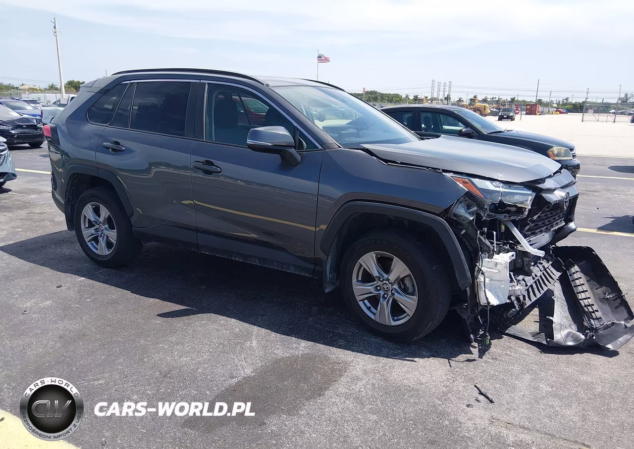 2022 Toyota Rav4 Xle VIN:2T3W1RFV0NC188764 - 1