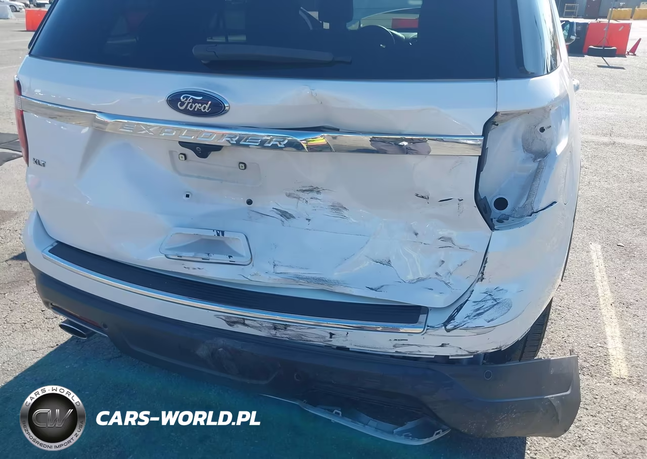 2018 Ford Explorer Xlt VIN:1FM5K7D87JGC72557 - 6
