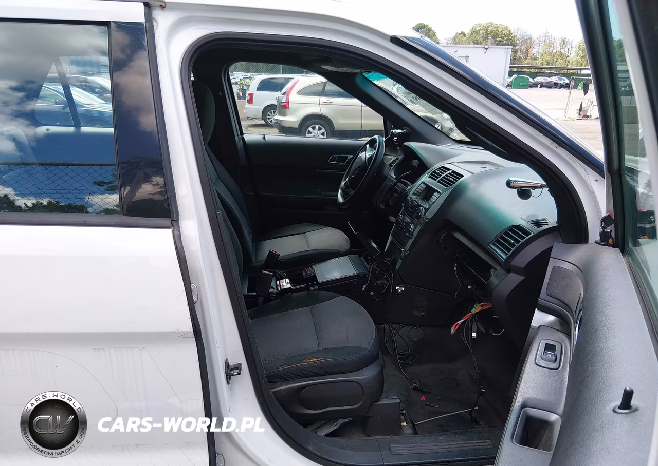 2014 Ford Utility Police Interceptor VIN:1FM5K8AR8EGA50442 - 5
