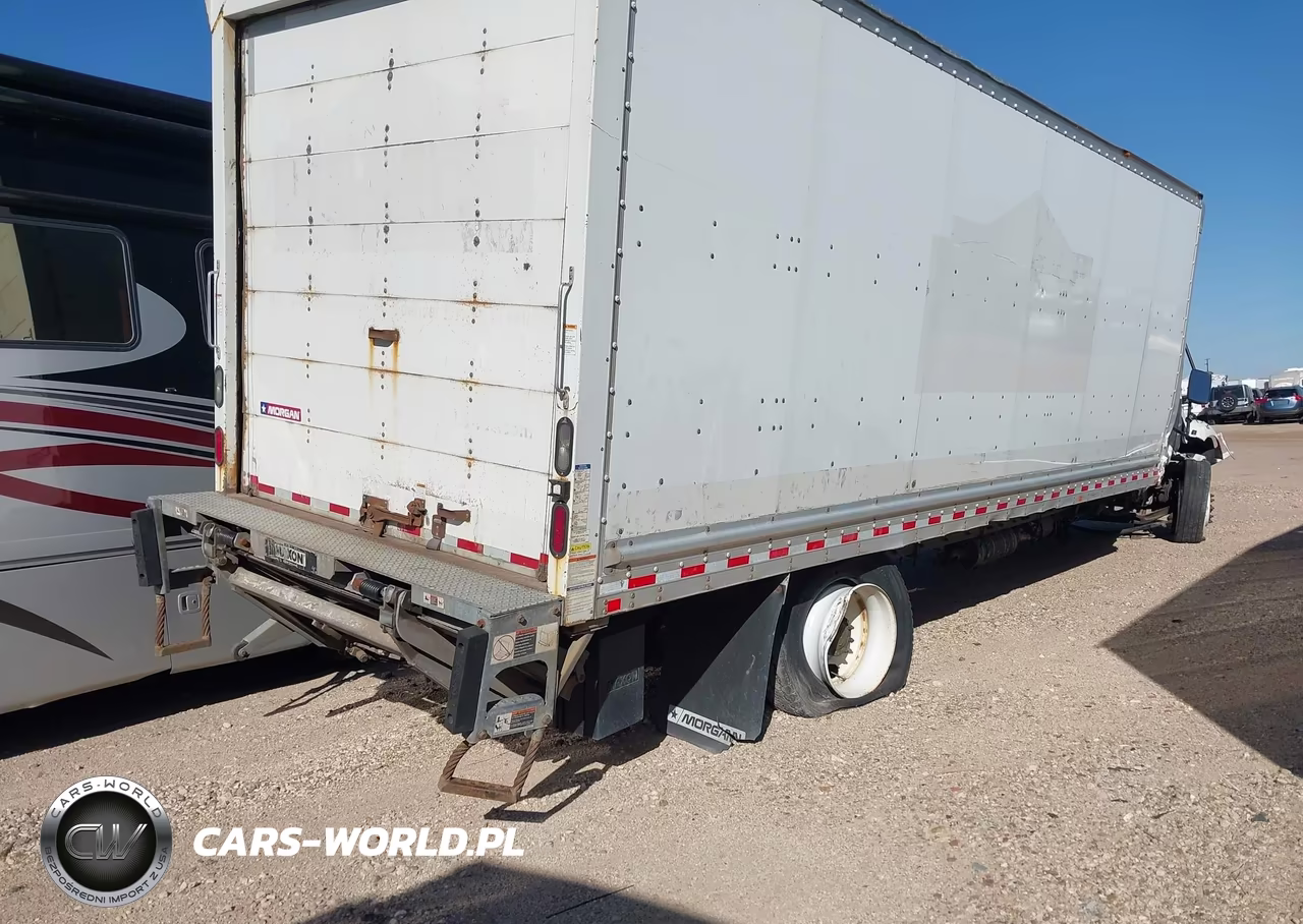 2017 Freightliner M2 106 VIN:1FVACWDT5HHHX3473 - 4