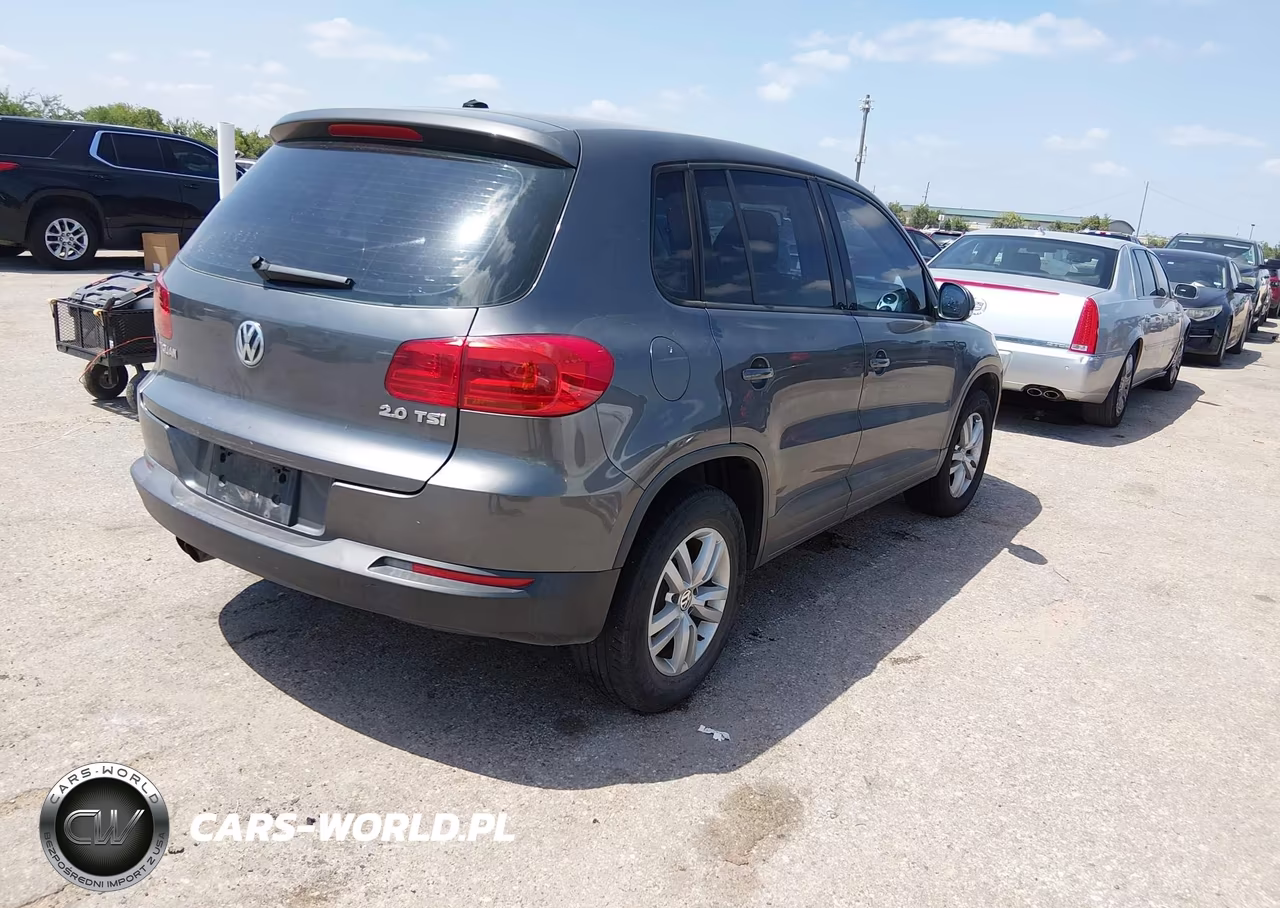 2013 Volkswagen Tiguan S VIN:WVGAV3AX5DW592075 - 4