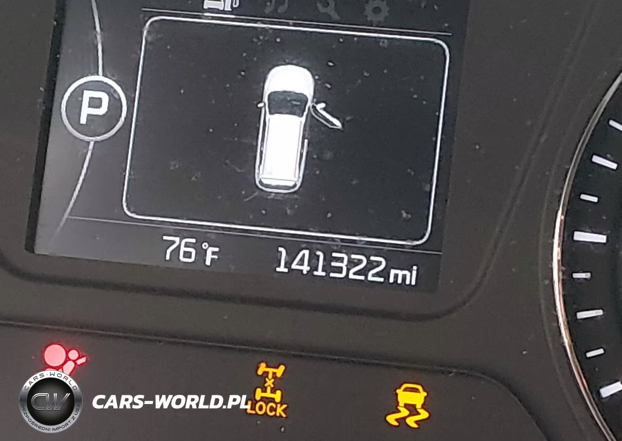 2018 Kia Sorento 2.4L Lx VIN:5XYPGDA35JG428913 - 15