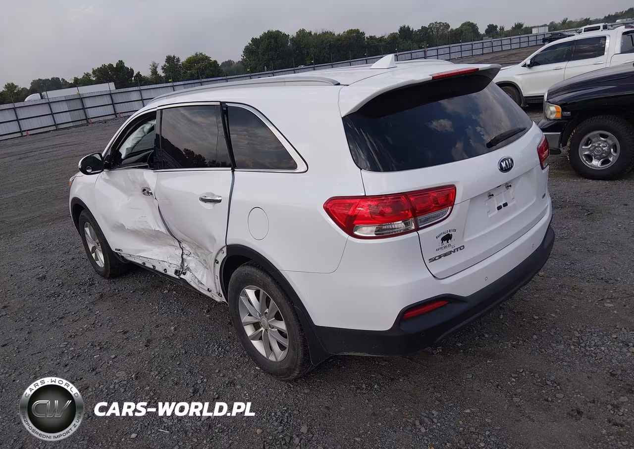 2018 Kia Sorento 2.4L Lx VIN:5XYPGDA35JG428913 - 3