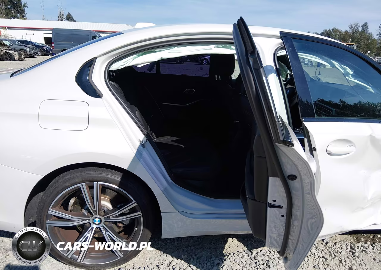 2023 BMW 330I VIN:3MW69FF04P8D75140 - 8