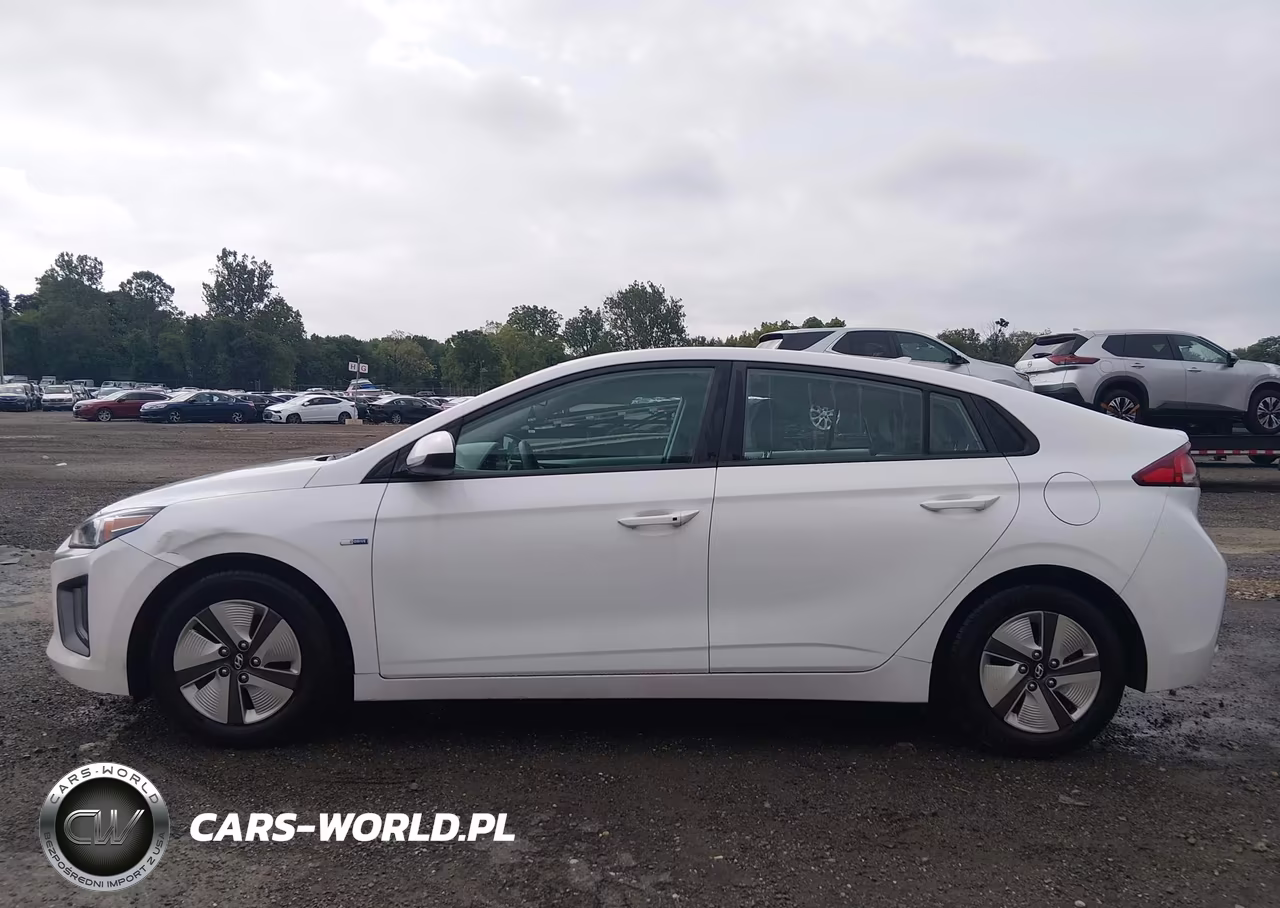 2020 Hyundai Ioniq Hybrid Blue VIN:KMHC65LC3LU219171 - 14