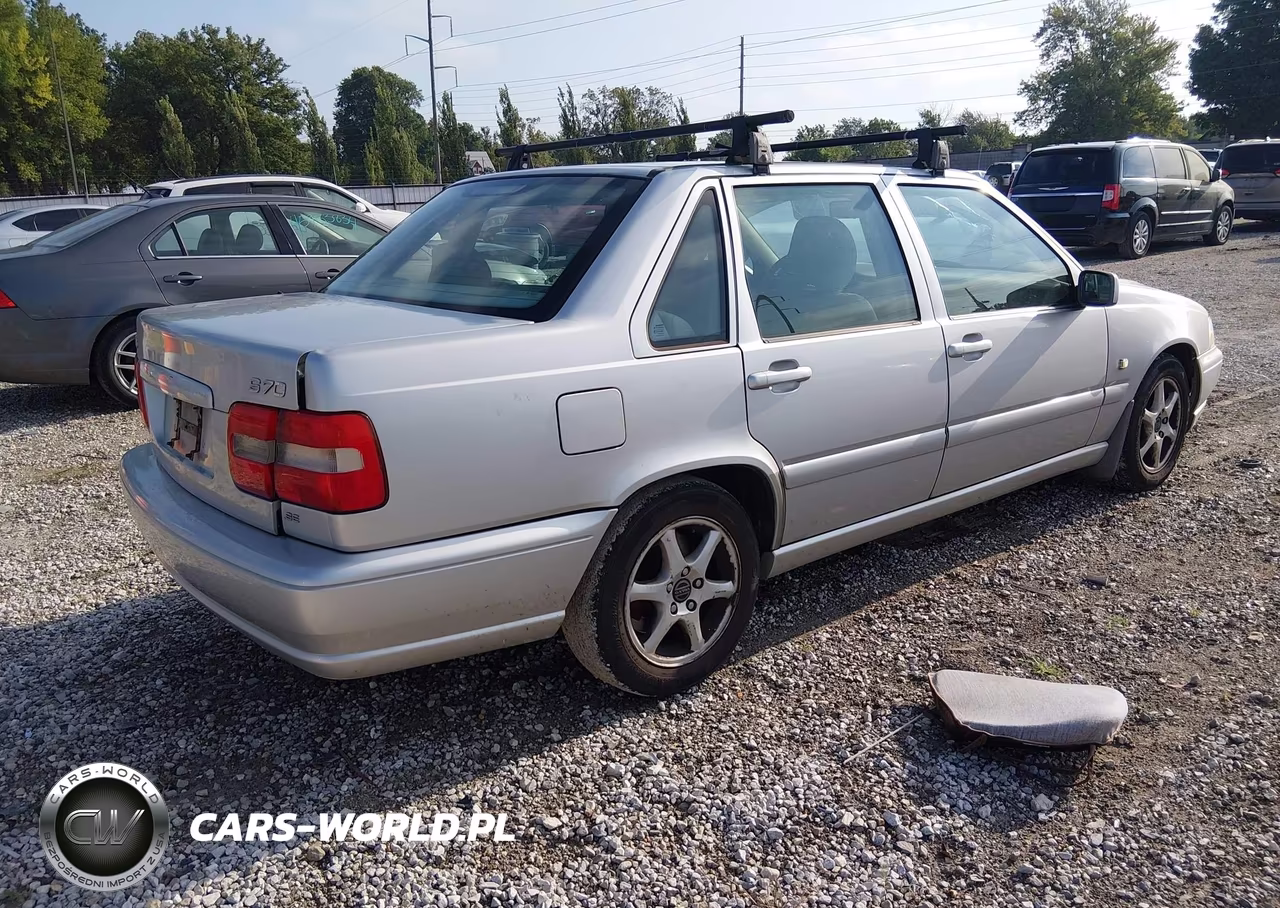 2000 Volvo S70 Se VIN:YV1LS61J0Y2660082 - 4