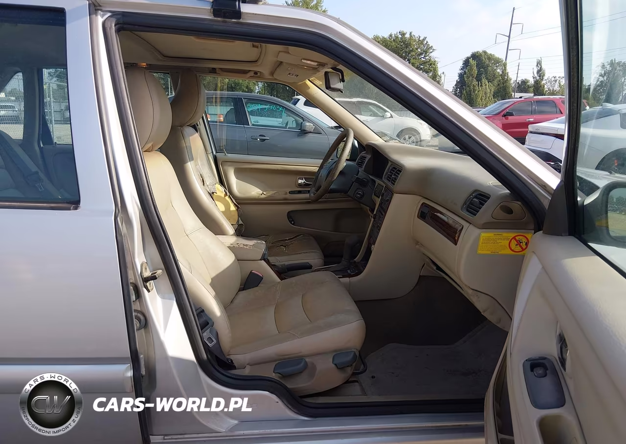2000 Volvo S70 Se VIN:YV1LS61J0Y2660082 - 5