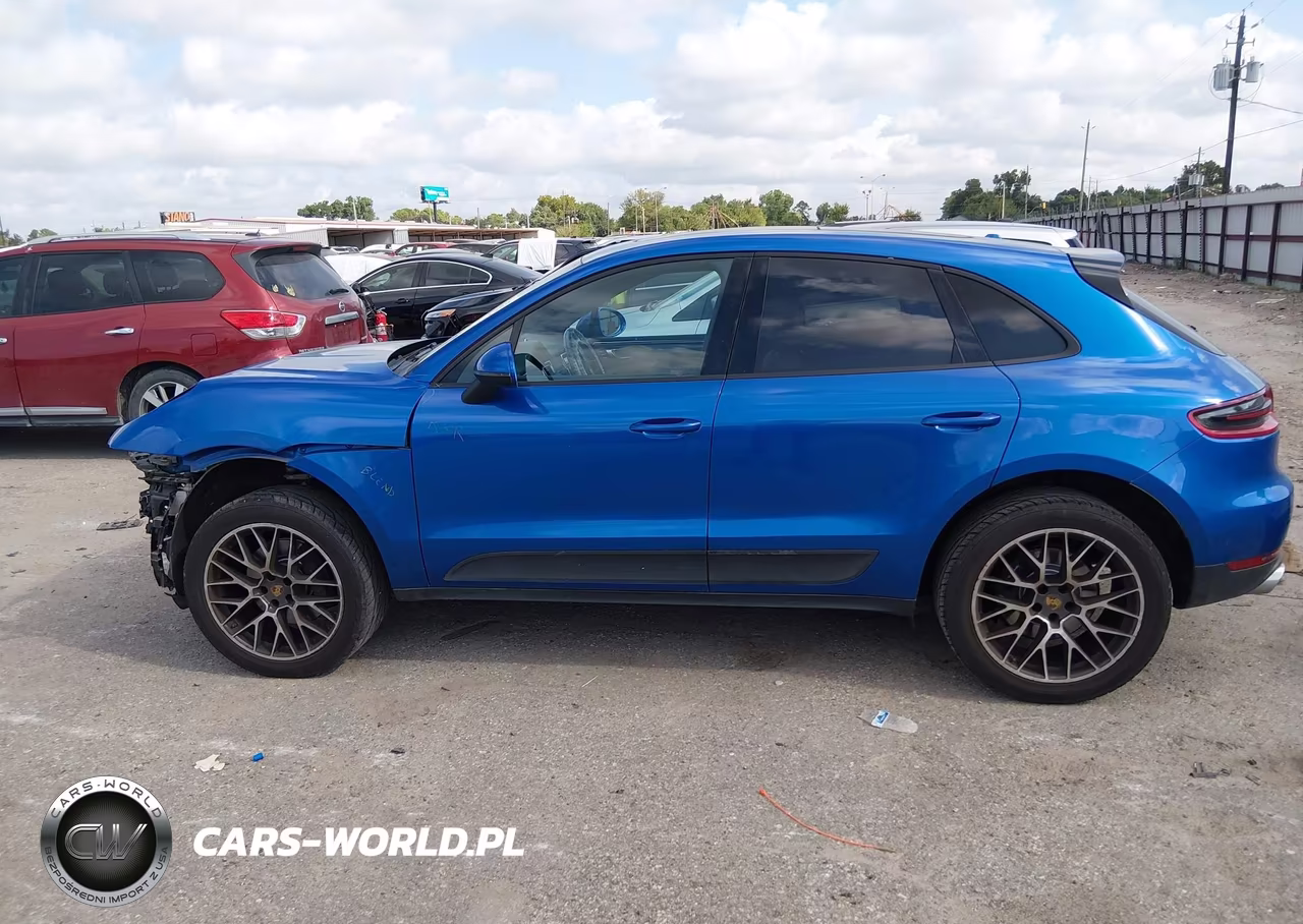 2018 Porsche Macan Sport Edition VIN:WP1AA2A52JLB19884 - 15