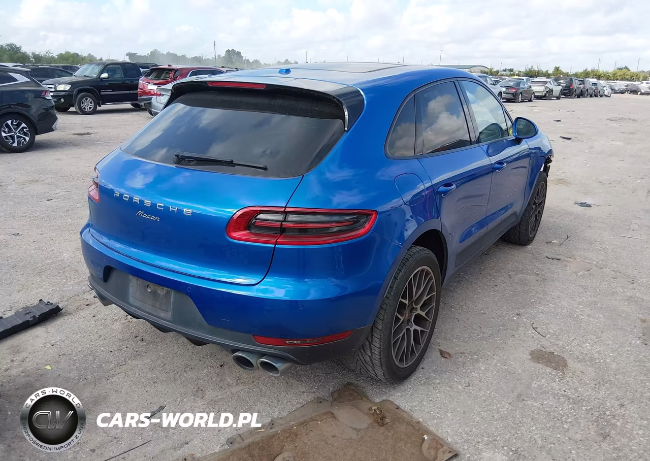 2018 Porsche Macan Sport Edition VIN:WP1AA2A52JLB19884 - 4