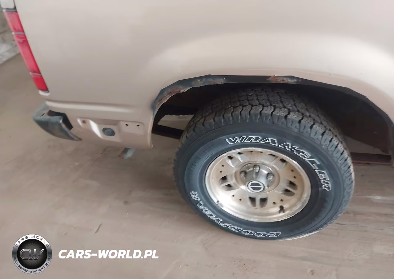1994 Ford Explorer VIN:1FMCU24X6RUA62623 - 6