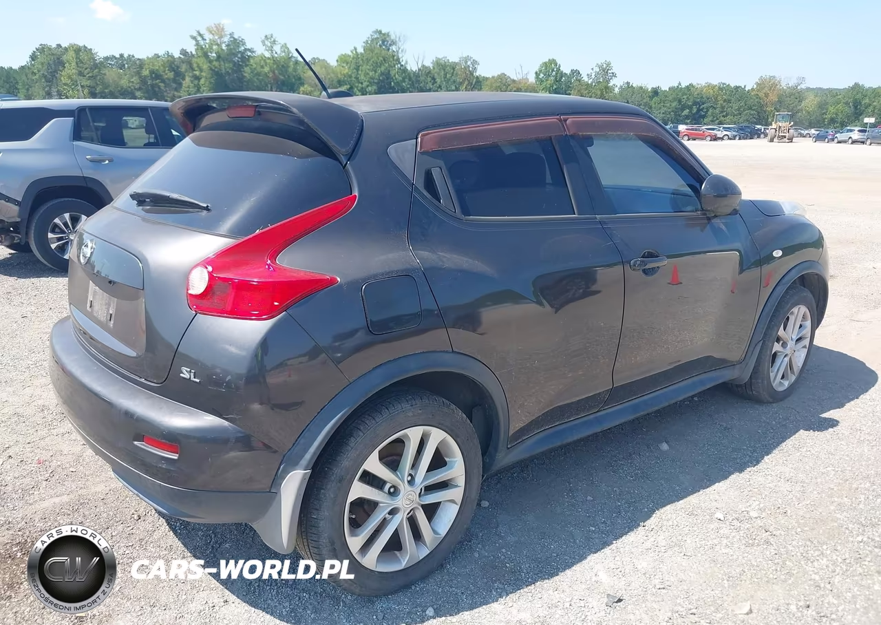2011 Nissan Juke Sl VIN:JN8AF5MRXBT020626 - 4
