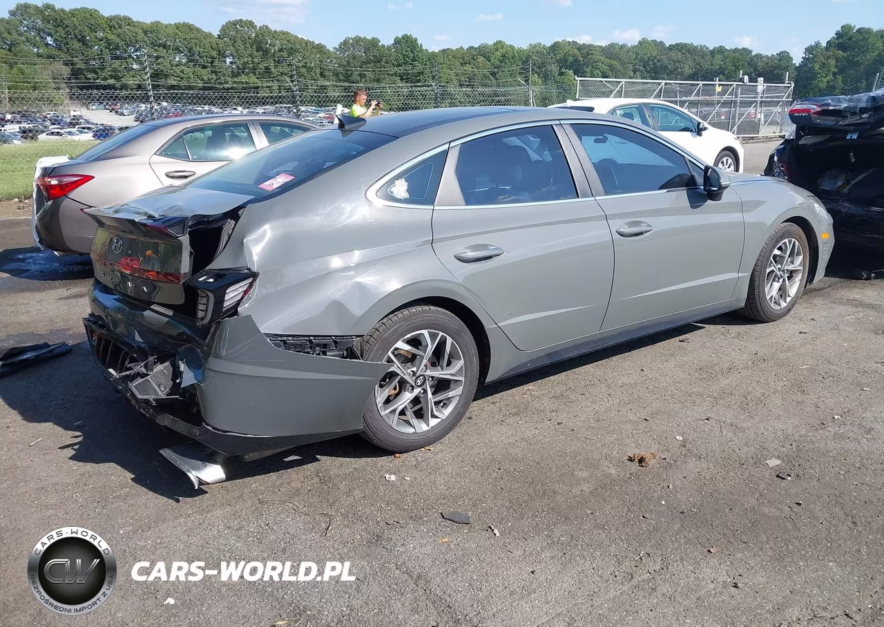 2020 Hyundai Sonata Sel VIN:5NPEF4JA9LH023903 - 4