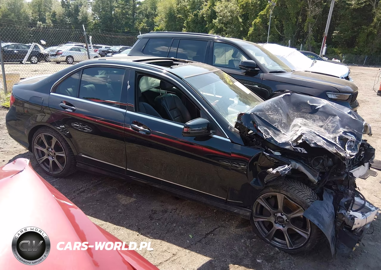 2014 Mercedes-Benz C 300 Sport 4Matic VIN:WDDGF8ABXEA895094 - 14