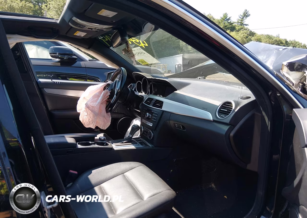 2014 Mercedes-Benz C 300 Sport 4Matic VIN:WDDGF8ABXEA895094 - 5