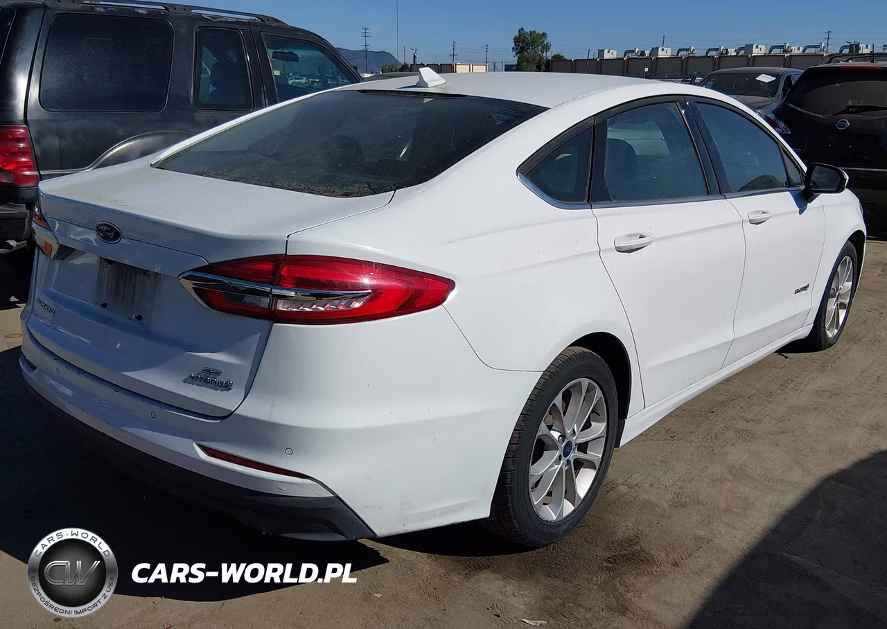 2019 Ford Fusion Hybrid Se VIN:3FA6P0LU3KR261782 - 4