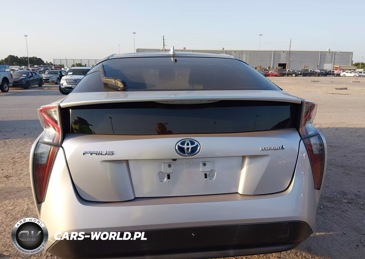 2016 Toyota Prius Three VIN:JTDKARFU5G3026039 - 16