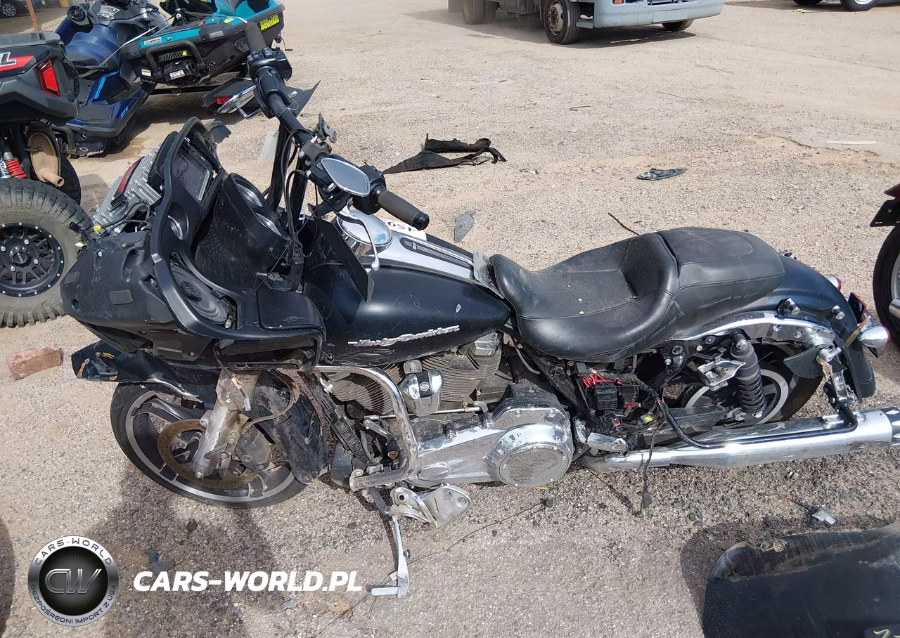 2017 Harley-Davidson Fltrxs Road Glide Special VIN:1HD1KTC38HB659450 - 12