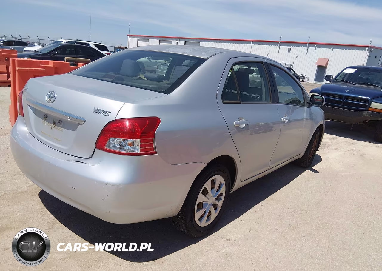 2011 Toyota Yaris VIN:JTDBT4K36B1400205 - 4