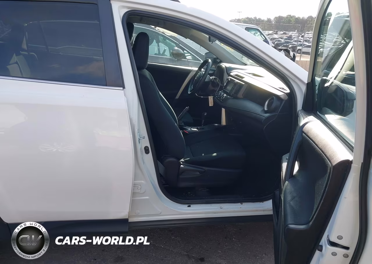 2015 Toyota Rav4 Le VIN:2T3BFREV8FW356023 - 5