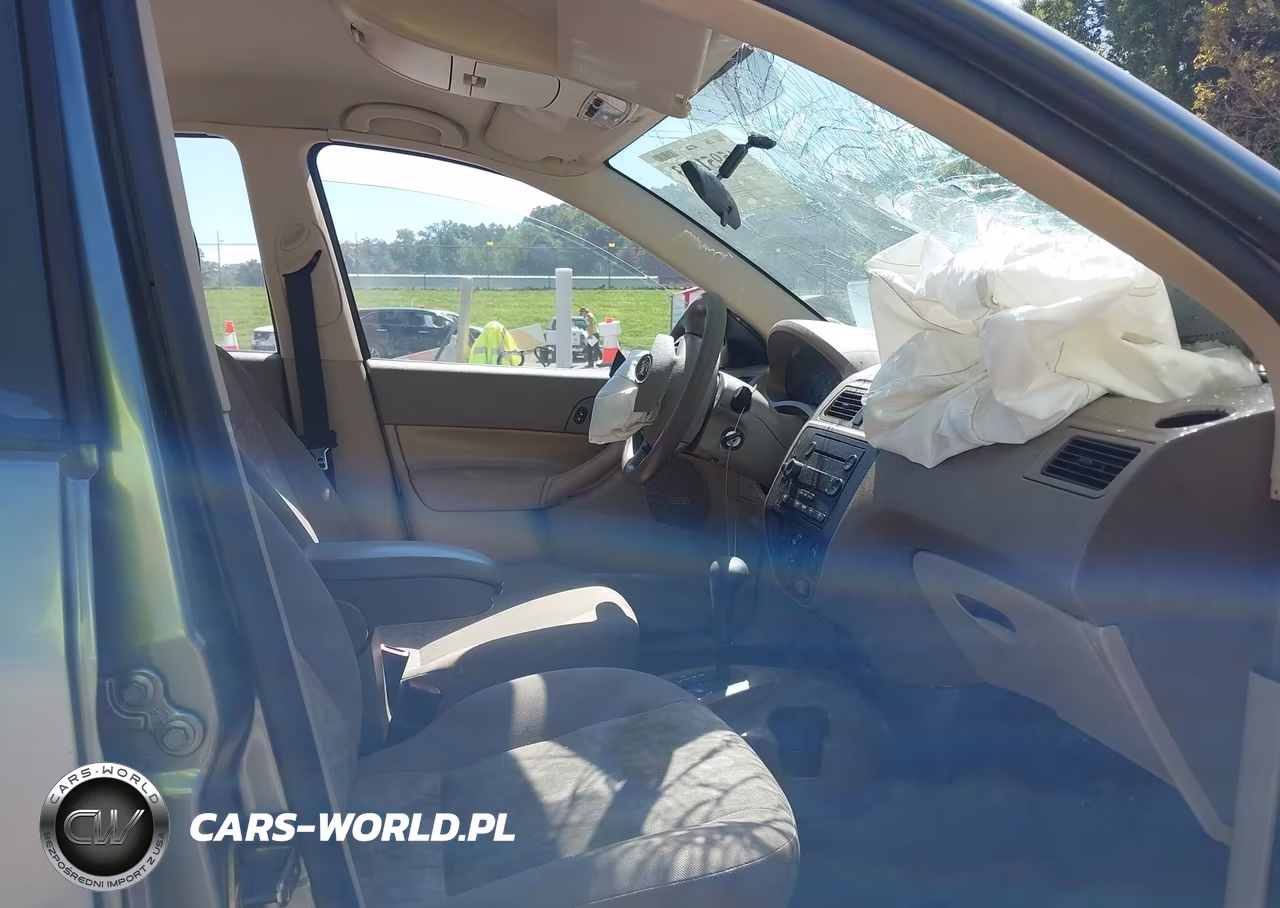 2005 Ford Focus Zx4 VIN:1FAFP34N15W237734 - 5