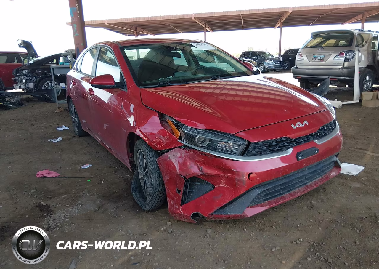 2024 Kia Forte Lxs – zdjęcie 1 z 16