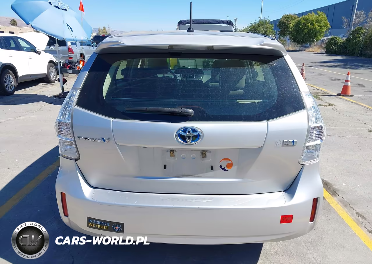 2014 Toyota Prius V Two VIN:JTDZN3EU8EJ008886 - 16