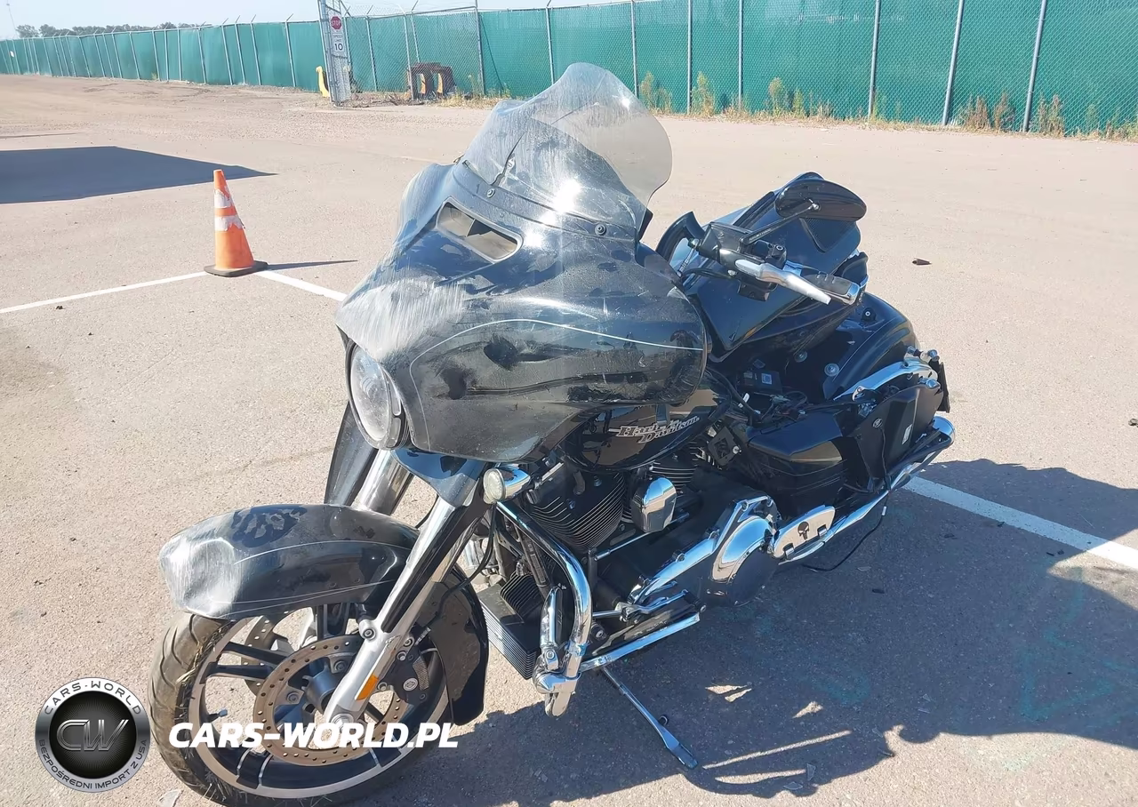 2016 Harley-Davidson Flhxs Street Glide Special VIN:1HD1KRM13GB651433 - 2