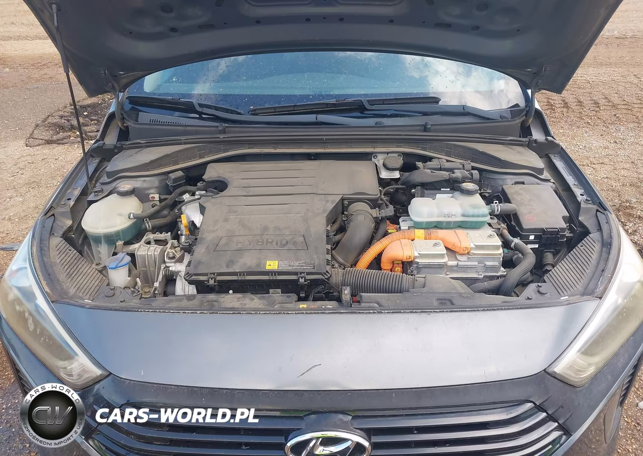 2018 Hyundai Ioniq Hybrid Blue VIN:KMHC65LC0JU077150 - 10
