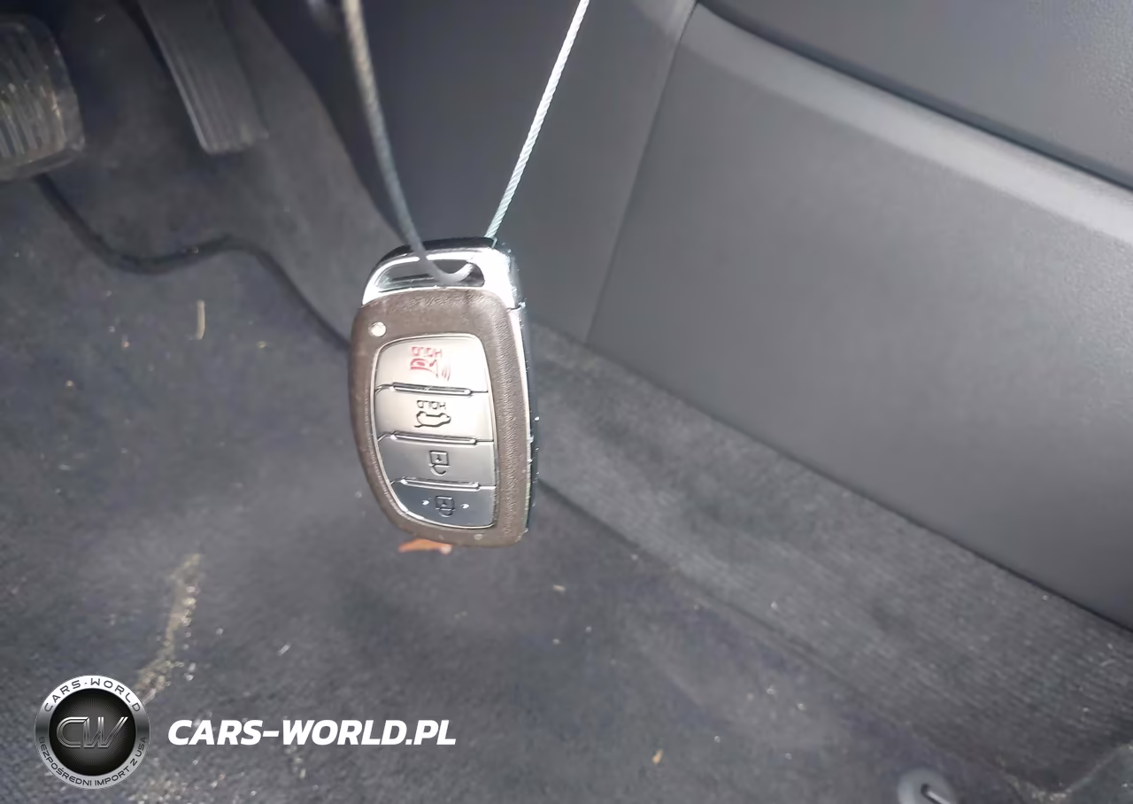 2018 Hyundai Ioniq Hybrid Blue VIN:KMHC65LC0JU077150 - 11
