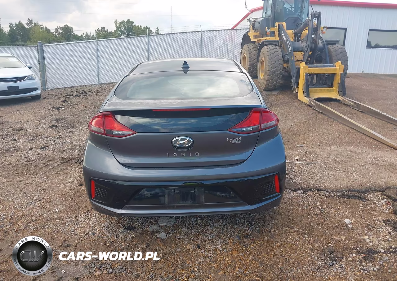 2018 Hyundai Ioniq Hybrid Blue VIN:KMHC65LC0JU077150 - 17