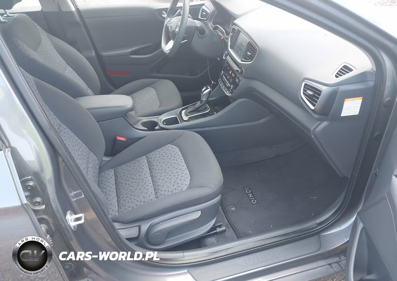 2018 Hyundai Ioniq Hybrid Blue VIN:KMHC65LC0JU077150 - 5