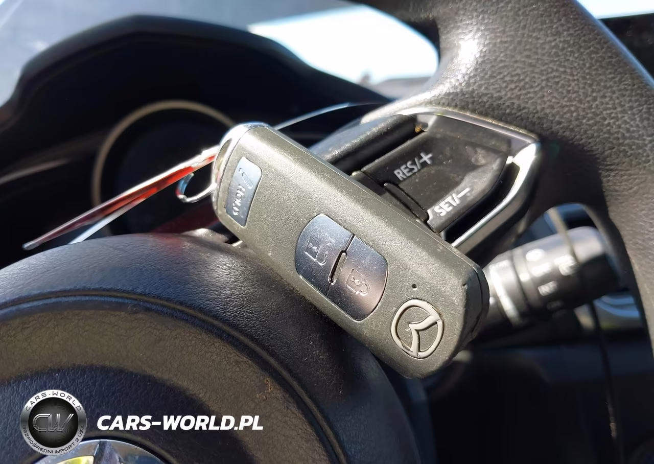 2018 Mazda Mazda3 Sport VIN:3MZBN1K77JM197058 - 11
