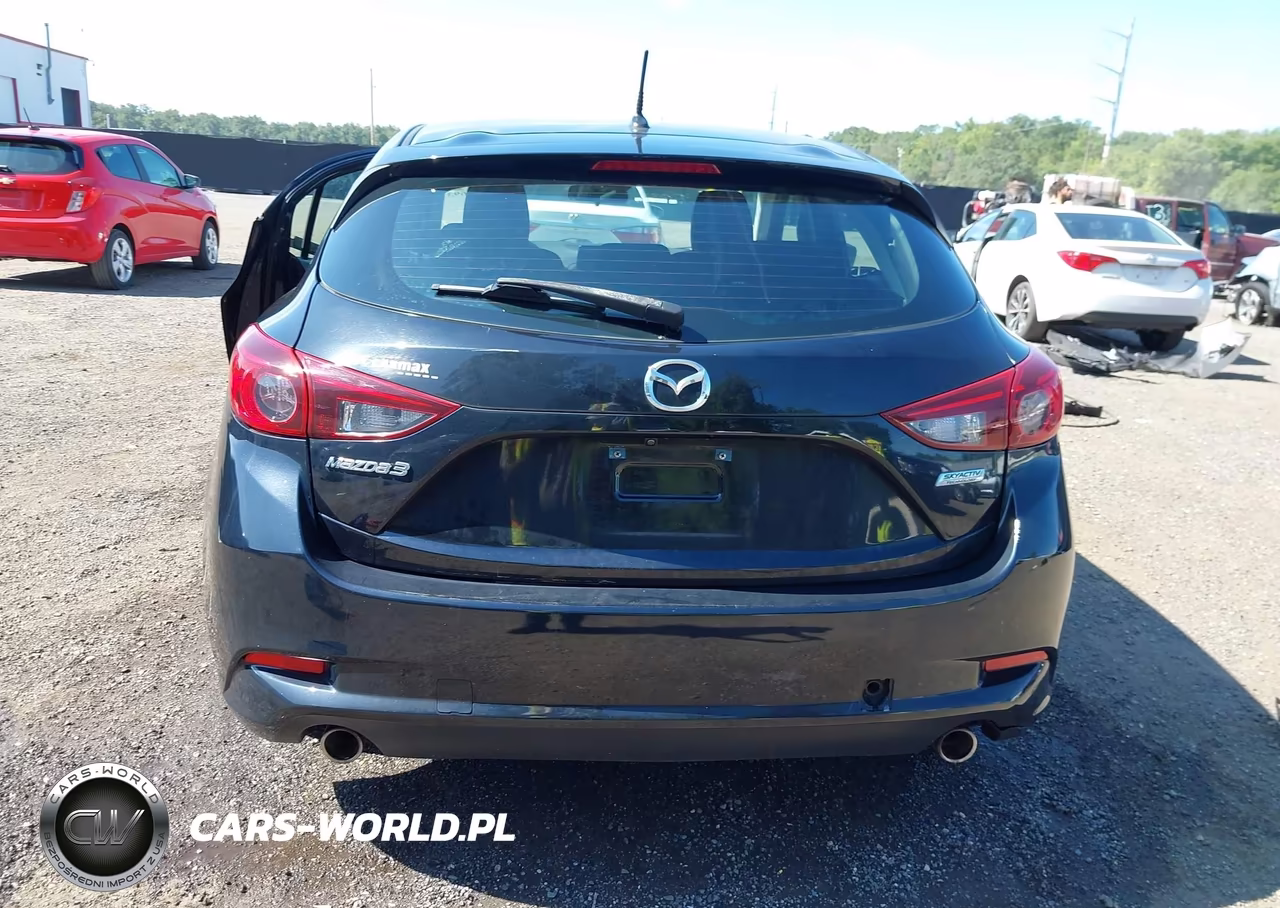 2018 Mazda Mazda3 Sport VIN:3MZBN1K77JM197058 - 16