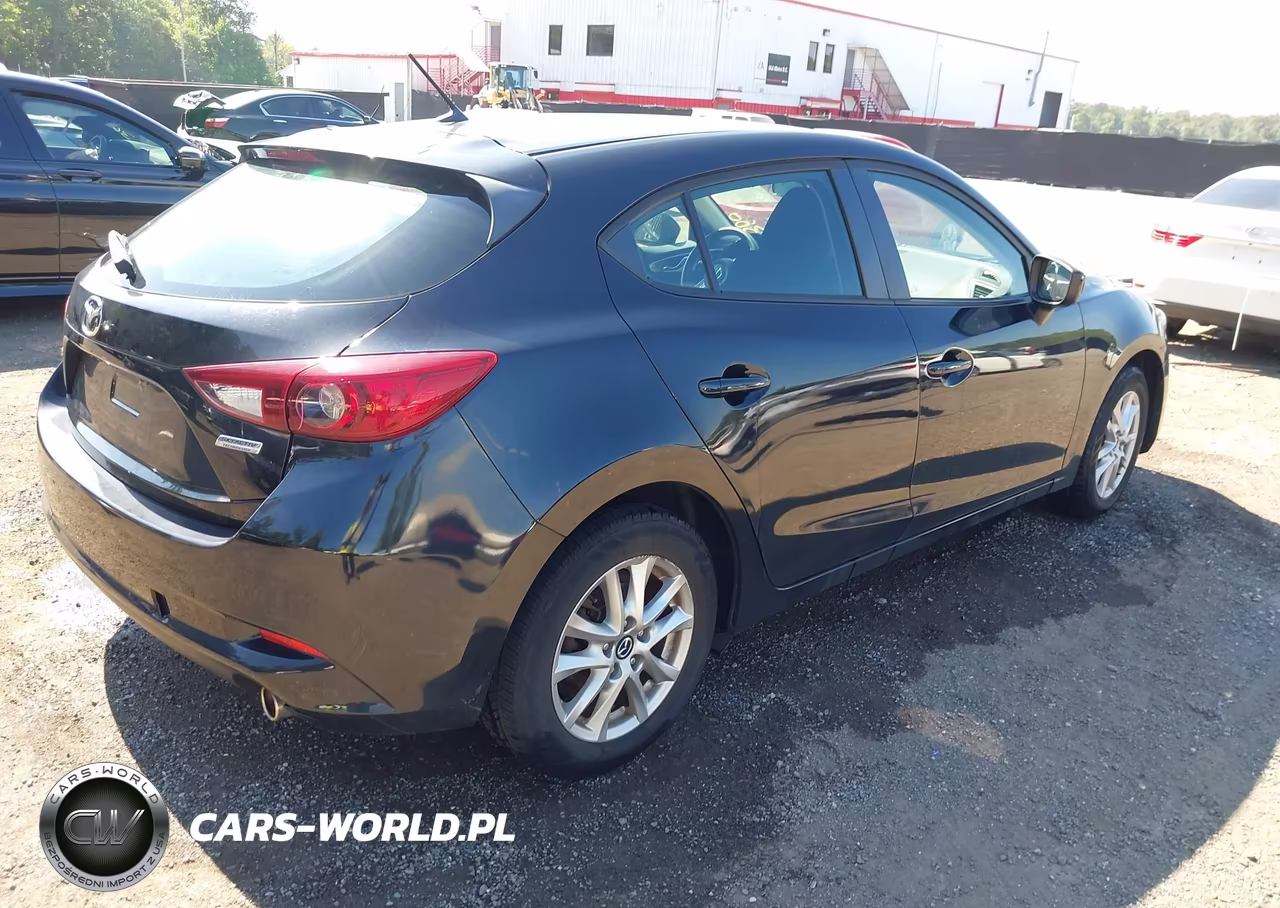 2018 Mazda Mazda3 Sport VIN:3MZBN1K77JM197058 - 4