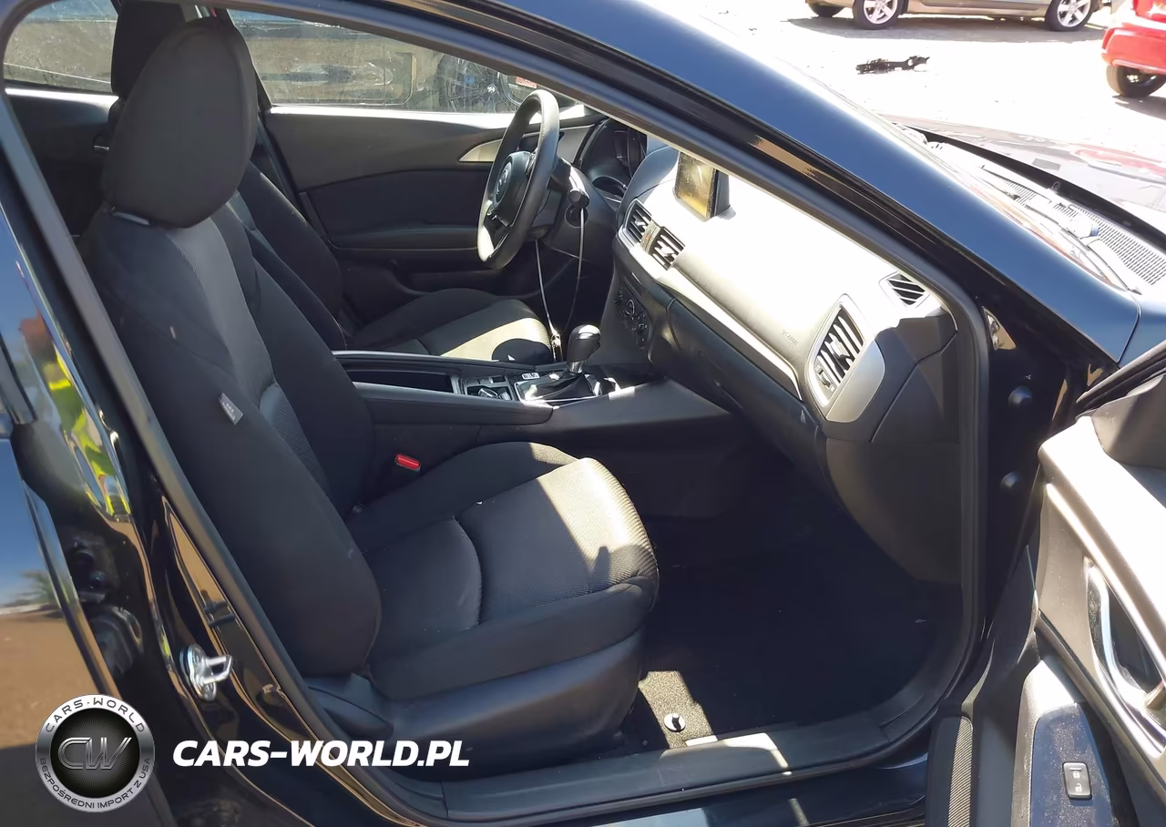 2018 Mazda Mazda3 Sport VIN:3MZBN1K77JM197058 - 5
