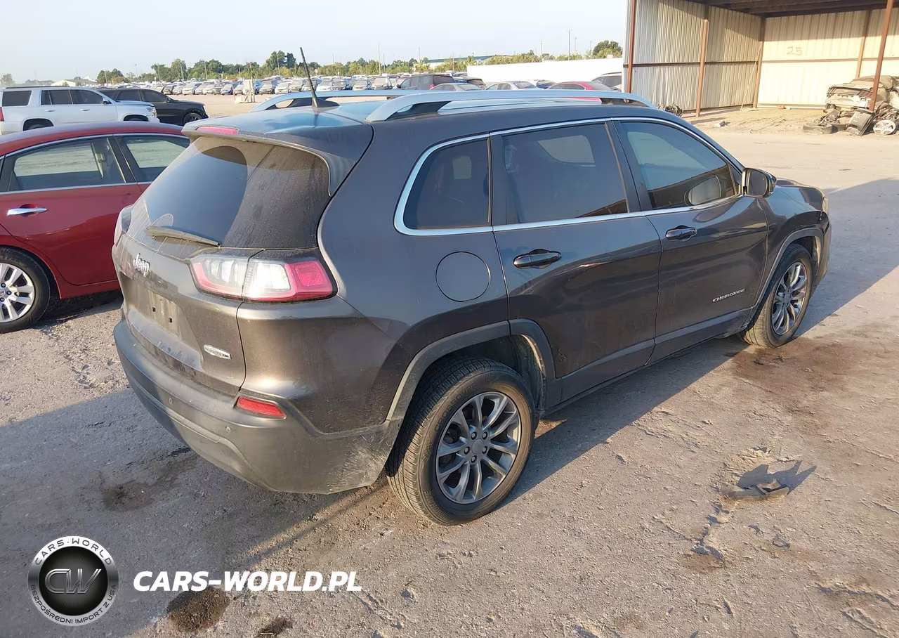 2019 Jeep Cherokee Latitude Plus Fwd VIN:1C4PJLLB3KD405369 - 4