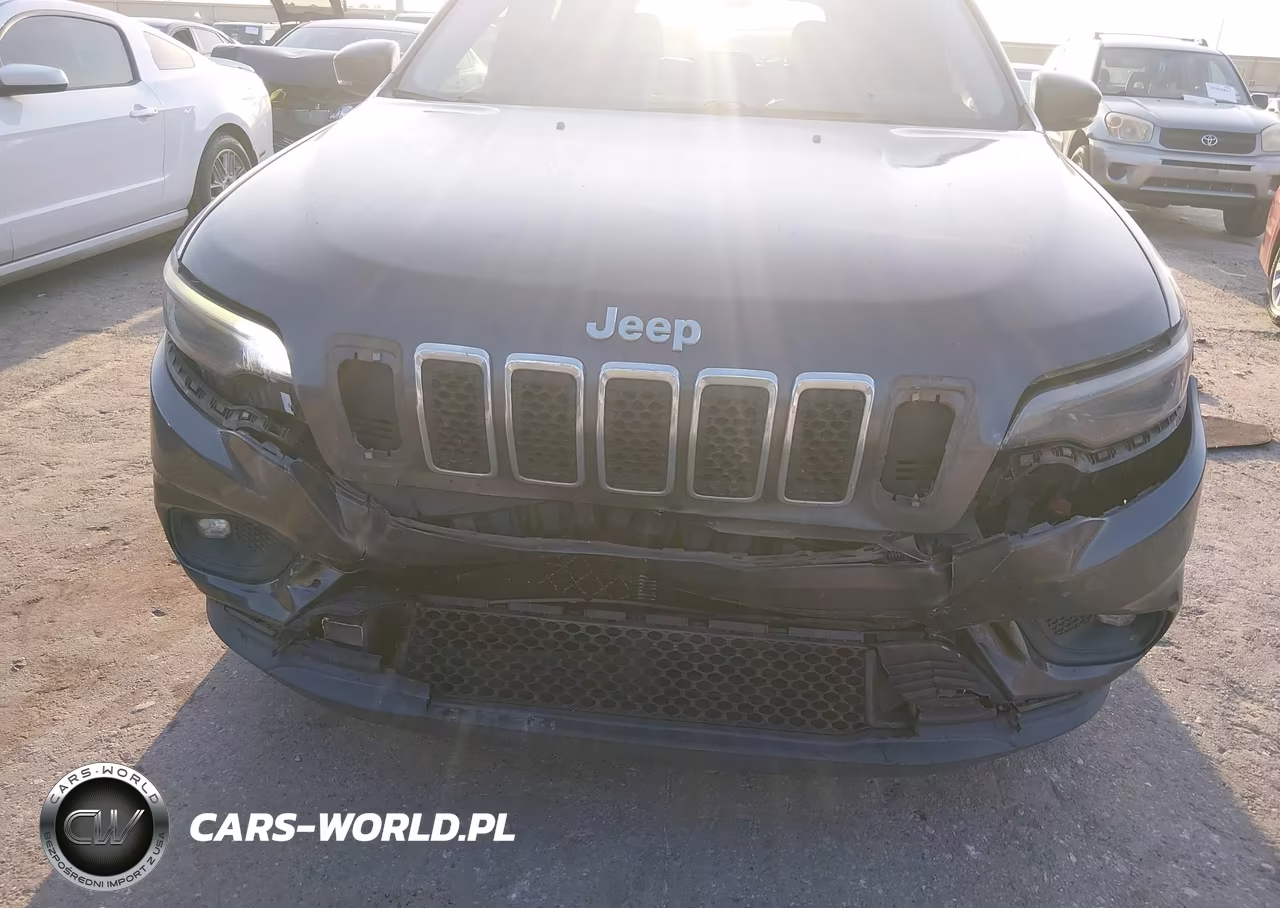 2019 Jeep Cherokee Latitude Plus Fwd VIN:1C4PJLLB3KD405369 - 6